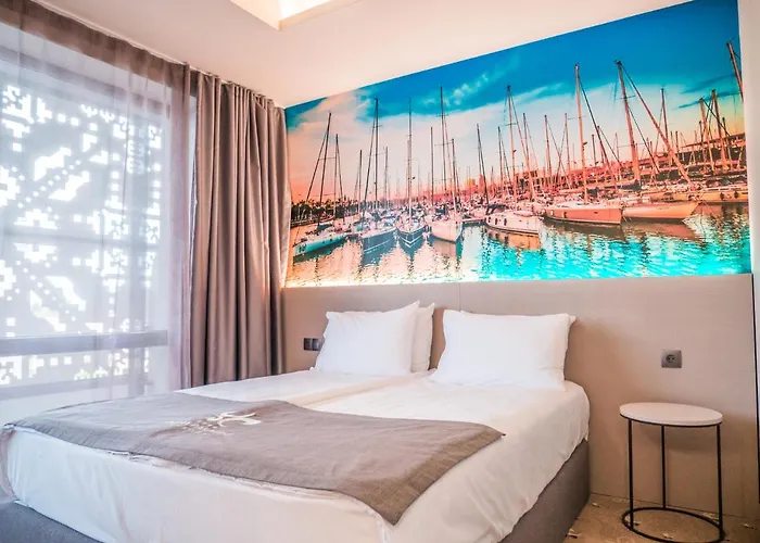 Hotel Aqua Paradise & Aqua Park 4*