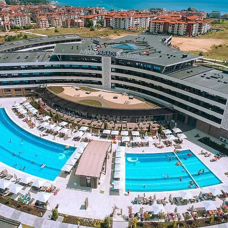Hotel Aqua Paradise & Aqua Park 4*