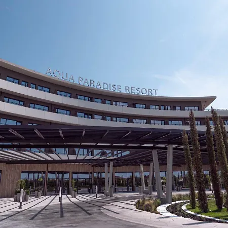 Aqua Paradise & Aqua Park 4*