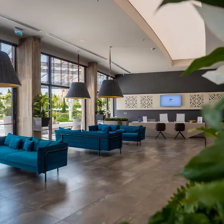 Aqua Paradise & Aqua Park 4*