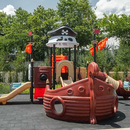Aqua Paradise & Aqua Park 4* 네세부르