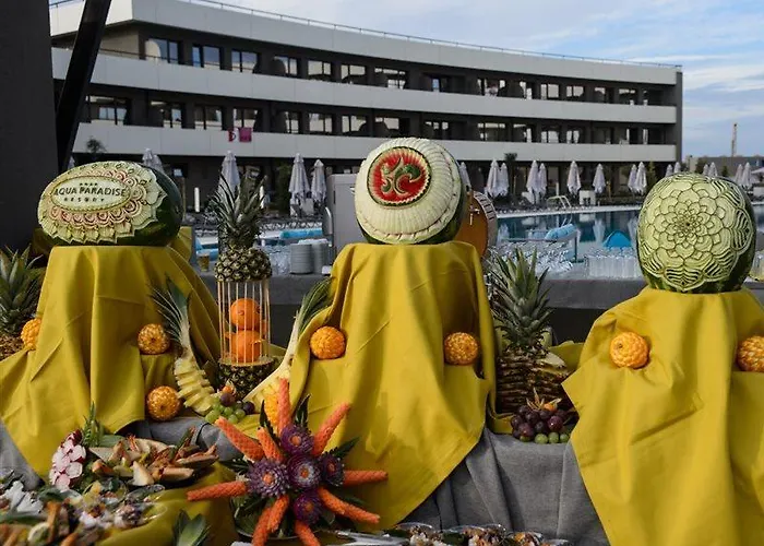 Aqua Paradise & Aqua Park Hotel 4*